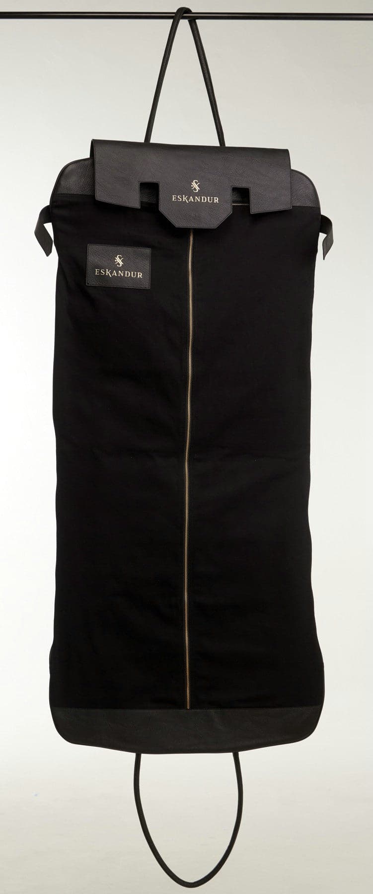 Eskandur luxury premium leather garment bag open view
