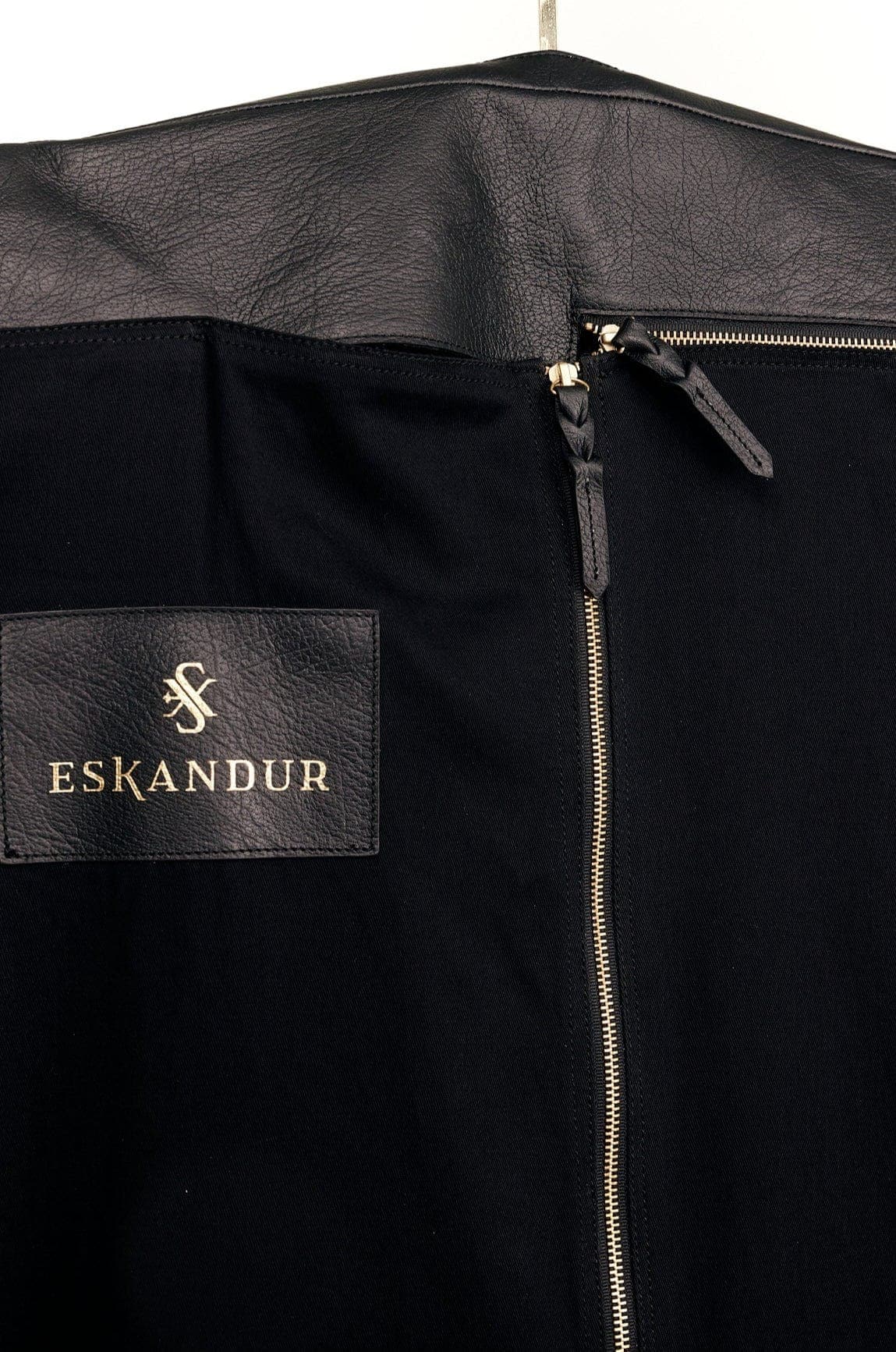 Eskandur luxury Leather Garment bag open with cotton interior and gold vertical zipper