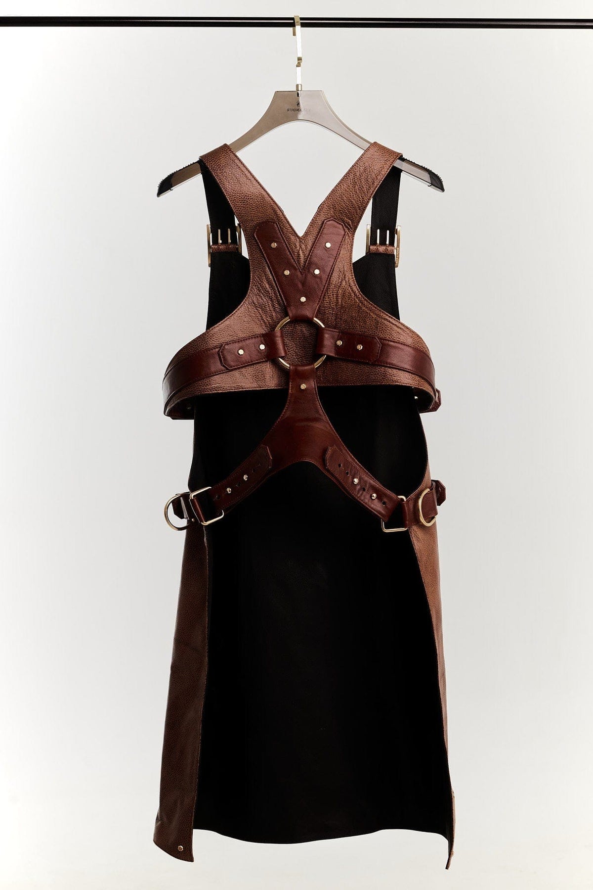 Eskandur men&#39;s brown leather luxury premium apron ghost mannequin back picture